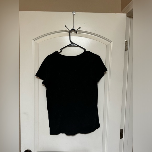 Universal Thread T-Shirt - Picture 2 of 3